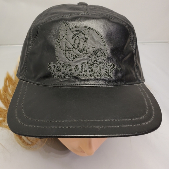 Iceberg Other - 🚨🚨SOLD🚨🚨Vtg 95 Iceberg Leather Tom & Jerry